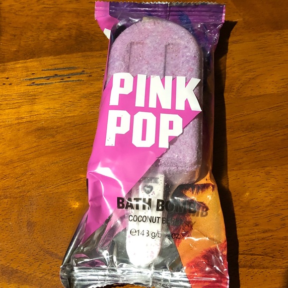 PINK Victoria's Secret Other - Coconut Bath bomb 🥥